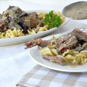 Easy-Slow-Cooker-Pot-Roast-with-Mushroom-Gravy-750