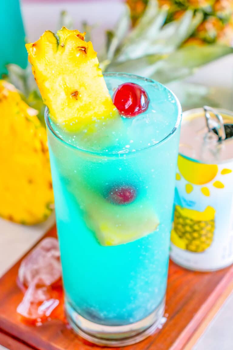 Blue Hawaiian Cocktail